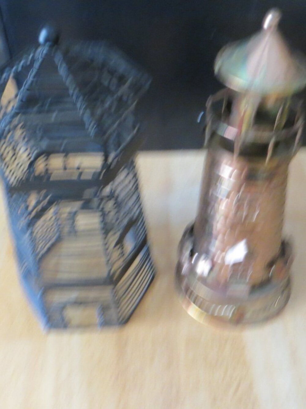 Set of 2 Metal Lighthouse Figures